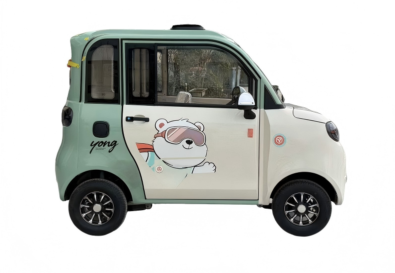 2026 High-quality 1000W 4-door 4-seater Sedan Adult Electric Vehicle Lead Acid Battery New Energy